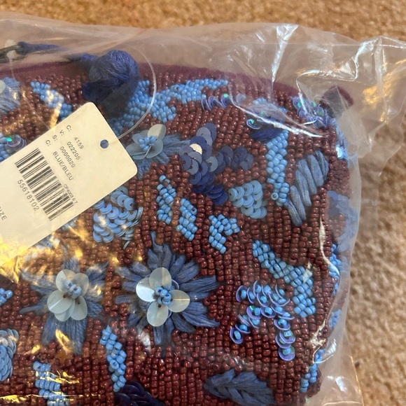 -SOLD- NWT anthropologie Beaded Cosmetic Bag - Picture 3 of 4
